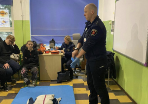 dzieci na warsztatach