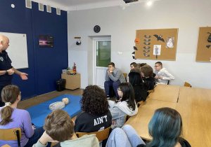 dzieci na warsztatach